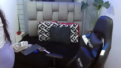 evelin zaens online show from 07-02-26, 03:56