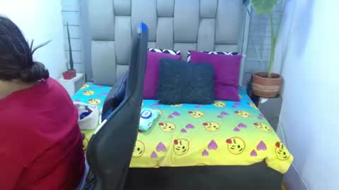 evelin zaens online show from 07-21-26, 03:31