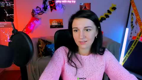 Snapshot of evelina_sun_ chatting on 10-26-25, 10:32 evelina online show from 10-26-25, 10:32