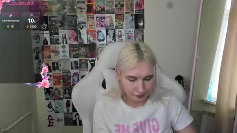 Evelina online show from 03-01-26, 08:16