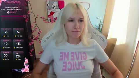 Evelina online show from 07-30-26, 01:26