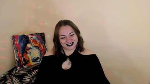 Snapshot of evelineli chatting on 09-30-25, 11:54 Lydia online show from 09-30-25, 11:54