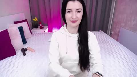 Snapshot of evelingills chatting on 09-29-25, 05:01 Evelin online show from 09-29-25, 05:01