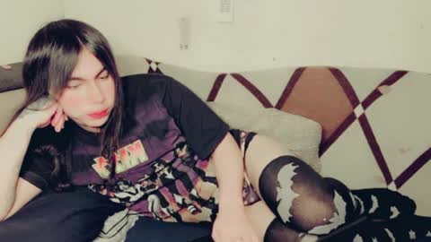 evelyn420521 online show from 06-18-26, 06:57