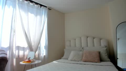 Eve online show from 11-21-25, 05:00