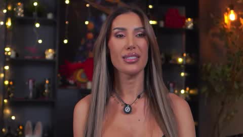 Evelyn online show from 02-24-26, 07:12