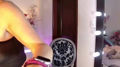 Snapshot of evelynagrey chatting on 02-26-26, 09:08 EvelynaGrey online show from 02-26-26, 09:08