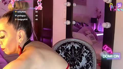 Snapshot of evelynagrey chatting on 03-06-26, 09:06 EvelynaGrey online show from 03-06-26, 09:06