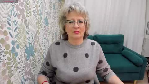 Evelyn online show from 01-09-26, 05:10