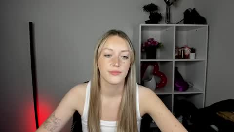 evelynblond online show from 08-03-26, 12:54