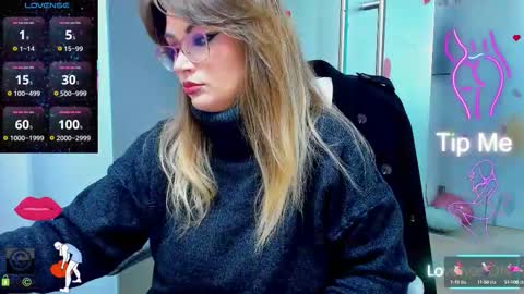 evelyne_rose online show from 10-10-25, 05:17