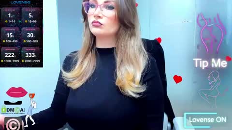 evelyne_rose online show from 04-19-26, 03:39