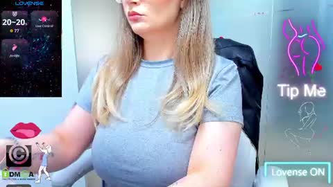 evelyne_rose online show from 06-15-26, 04:58