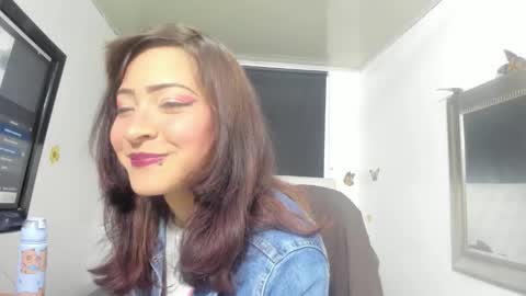 Evelyne online show from 09-29-25, 01:11