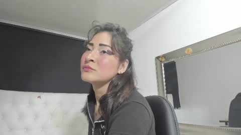 Evelyne online show from 06-14-26, 03:19