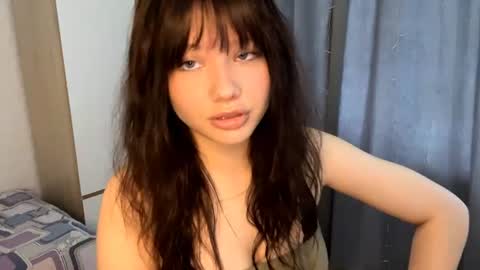Snapshot of evelynhudson chatting on 06-16-26, 09:34 Evelyn Velvet online show from 06-16-26, 09:34