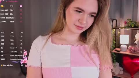 Mia online show from 03-14-26, 09:37