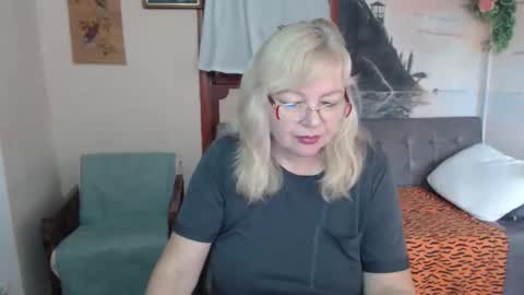 BarbaraBlondy online show from 11-11-25, 11:32