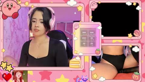 Snapshot of evelynluxye chatting on 09-19-25, 04:03 Evelyn online show from 09-19-25, 04:03