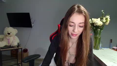 Snapshot of evelynn_mooree chatting on 12-13-24, 01:26 evelynn_mooree online show from 12-13-24, 01:26