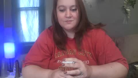 Evelyn Vanderbilt online show from 12-16-24, 03:00