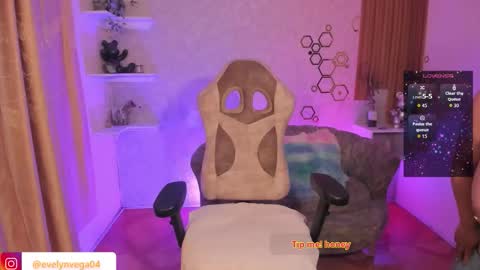 Bigboobs Evelyn Vega online show from 11-04-25, 03:16