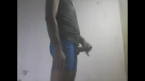 Snapshot of everaldosantos chatting on 01-03-25, 01:48 everaldosantos online show from 01-03-25, 01:48