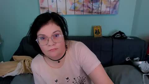 Everly online show from 03-10-26, 08:25