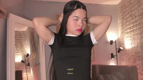 Snapshot of everyh chatting on 01-16-25, 07:41 Sophia online show from 01-16-25, 07:41