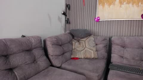 Snapshot of everyh chatting on 02-16-25, 05:59 Sophia online show from 02-16-25, 05:59