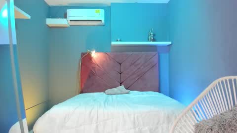 Snapshot of everyh chatting on 10-06-25, 07:44 Sophia online show from 10-06-25, 07:44