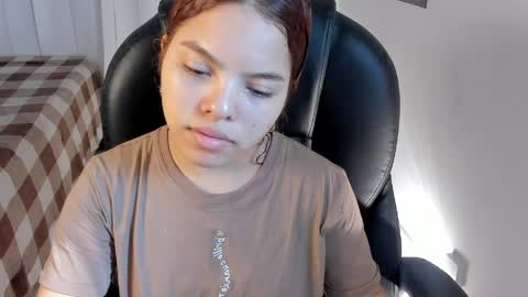 Sophia online show from 05-26-26, 01:07