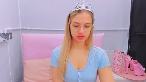 Snapshot of evettegold chatting on 01-13-26, 03:50 Eve online show from 01-13-26, 03:50