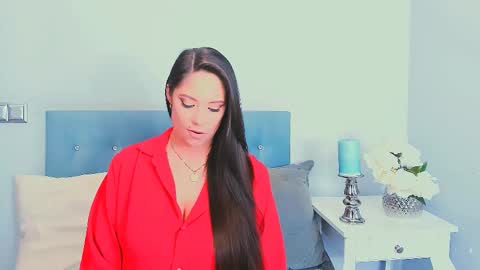 Snapshot of evettegold chatting on 03-10-26, 06:35 Eve online show from 03-10-26, 06:35