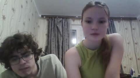 Snapshot of evgeniy_anna chatting on 01-16-26, 09:41 Evgeniy and Anna online show from 01-16-26, 09:41