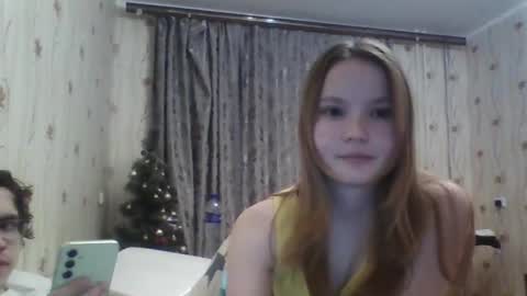 Snapshot of evgeniy_anna chatting on 01-18-26, 08:01 Evgeniy and Anna online show from 01-18-26, 08:01