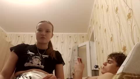 Snapshot of evgeniy_anna chatting on 02-12-26, 09:10 Evgeniy and Anna online show from 02-12-26, 09:10