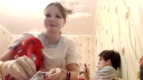 Snapshot of evgeniy_anna chatting on 02-20-26, 09:04 Evgeniy and Anna online show from 02-20-26, 09:04