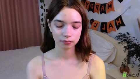 Snapshot of evi_brook chatting on 11-05-25, 11:10 evi_brook online show from 11-05-25, 11:10