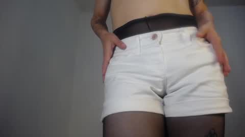 Evi online show from 02-28-25, 05:15