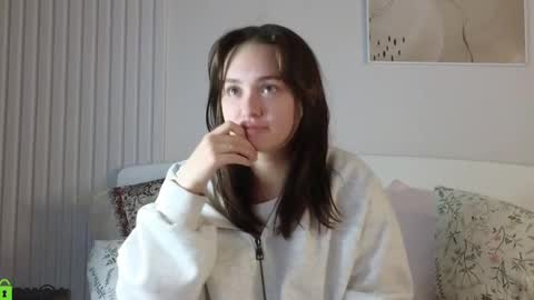 Snapshot of evi_woow chatting on 12-03-24, 08:39 evi_woow online show from 12-03-24, 08:39