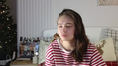 Snapshot of evi_woow chatting on 12-29-24, 07:32 evi_woow online show from 12-29-24, 07:32