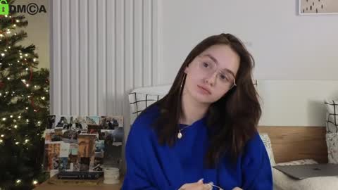 Snapshot of evi_woow chatting on 01-08-25, 12:49 evi_woow online show from 01-08-25, 12:49