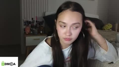 evi_woow online show from 02-19-26, 09:00