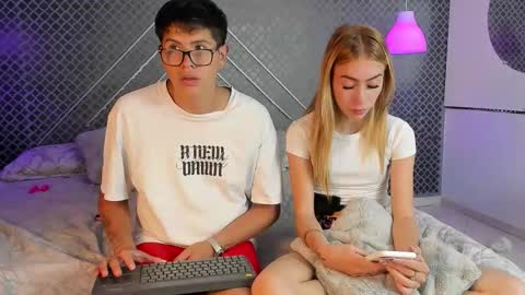 Snapshot of evie_demn chatting on 01-08-26, 08:05 Evie Denm online show from 01-08-26, 08:05