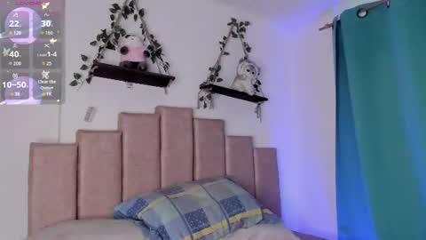 Snapshot of evieh1_ chatting on 06-22-26, 01:08 Ivi Alejandra online show from 06-22-26, 01:08
