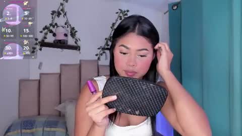 Snapshot of evieh1_ chatting on 07-02-26, 04:35 Ivi Alejandra online show from 07-02-26, 04:35
