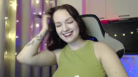 Snapshot of eviik chatting on 01-14-25, 08:48 Lessie online show from 01-14-25, 08:48