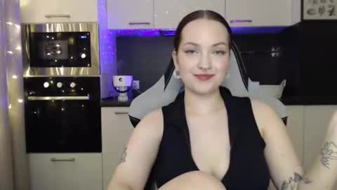 Snapshot of eviik chatting on 01-23-25, 08:24 Lessie online show from 01-23-25, 08:24