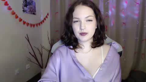 Snapshot of eviik chatting on 02-11-25, 11:12 Lessie online show from 02-11-25, 11:12